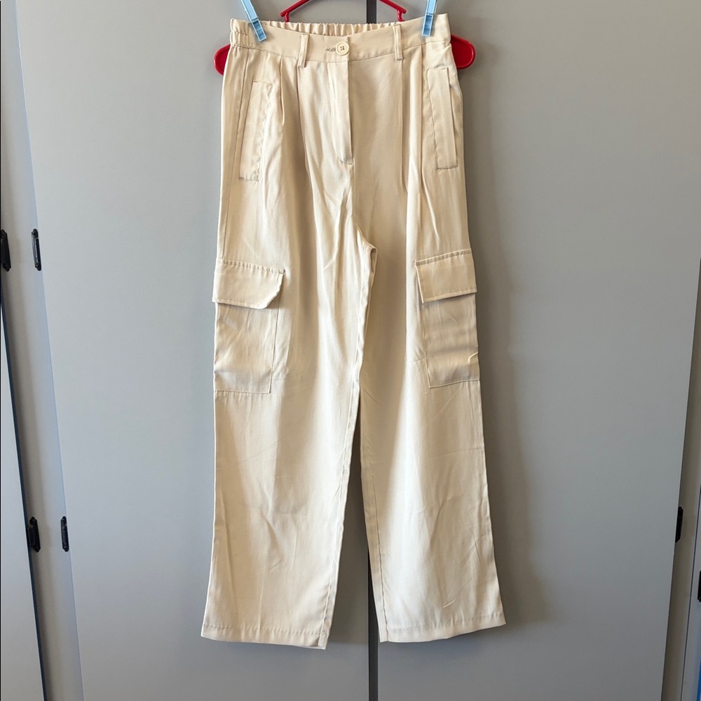 Steve Madden Men's Cream Cargo Pants with Flap Pockets